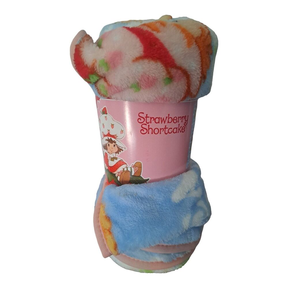 Strawberry Shortcake 40x50 Plush Travel Blanket Throw NEW